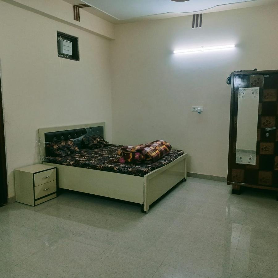 Radha Bhavan Vrindāvan 外观 照片